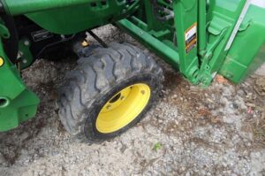 JOHN-DEERE-2032R-75928-5