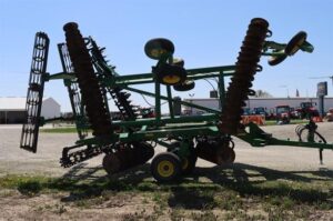 JOHN-DEERE-2623VT-74163-1