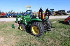 JOHN-DEERE-3025E-75060-2