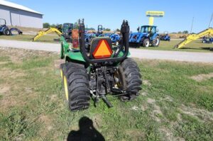 JOHN-DEERE-3025E-75060-3