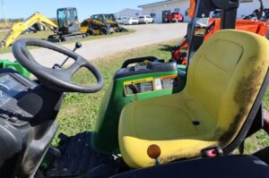 JOHN-DEERE-3025E-75060-8