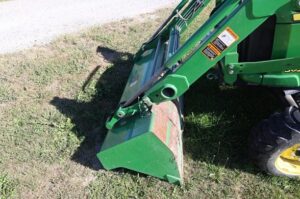 JOHN-DEERE-3025E-75060-9