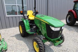 JOHN-DEERE-3033R-74762-5