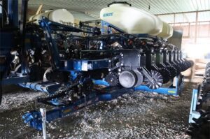 KINZE-3505-71679