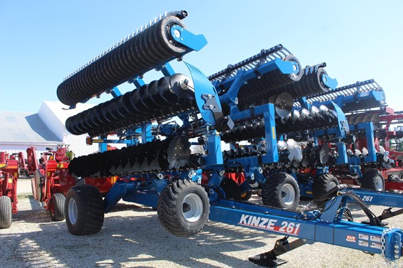 KINZE-MACH-TILL-261-74206