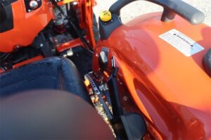 KUBOTA-L3302HST-75737-7