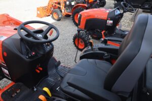KUBOTA-LX2620HSD-77171-3
