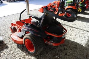 KUBOTA-Z421-72251-3