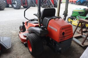 KUBOTA-ZD323-77170-1