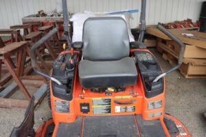 KUBOTA-ZD323-77170-4