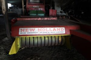 NEW-HOLLAND-268-75972-1