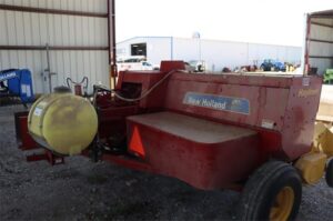 NEW-HOLLAND-BC5070-HAYLINER-73482-1