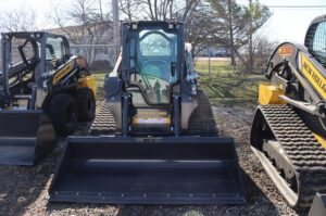 NEW-HOLLAND-C332-75574-1