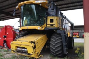 NEW-HOLLAND-CR9040-74491-1