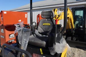 NEW-HOLLAND-E17C-76030-5