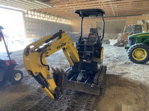 NEW-HOLLAND-E17C-77754-1