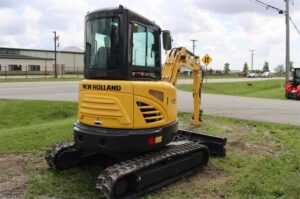 NEW-HOLLAND-E37C-74423-5