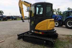 NEW-HOLLAND-E37C-74462-1