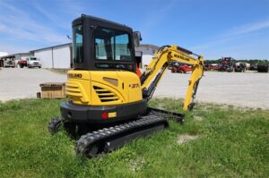 NEW-HOLLAND-E37C-74988-1