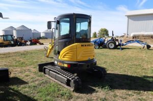 NEW-HOLLAND-E37C-75068-3