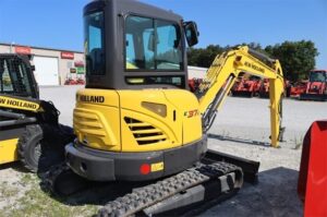 NEW-HOLLAND-E37C-75415-4