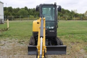 NEW-HOLLAND-E37C-75509-2