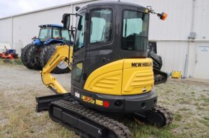 NEW-HOLLAND-E37C-75509-4