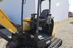 NEW-HOLLAND-E37C-78107-1