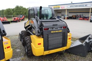 NEW-HOLLAND-L320-75501-2