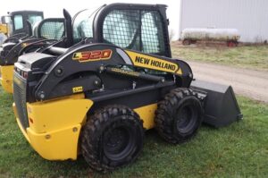 NEW-HOLLAND-L320-75620-3