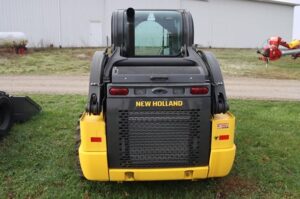 NEW-HOLLAND-L320-75620-4