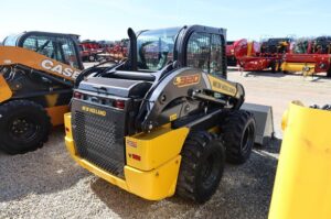 NEW-HOLLAND-L320-76068-5