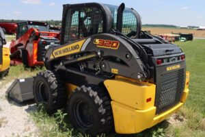 NEW-HOLLAND-L320-76746-5