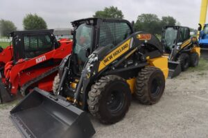 NEW-HOLLAND-L328-76751-1