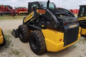 NEW-HOLLAND-L328-77104-4