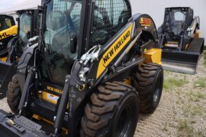 NEW-HOLLAND-L328-77104-5