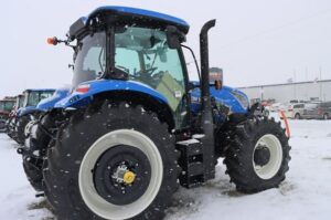 NEW-HOLLAND-T6