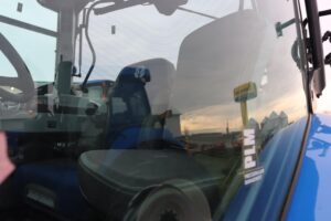 NEW-HOLLAND-T7