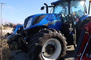 NEW-HOLLAND-T7