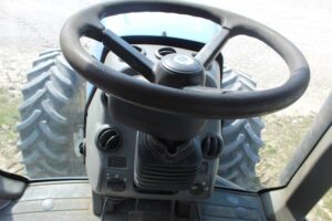 NEW-HOLLAND-TG210-74009-6