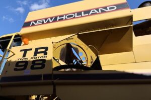 NEW-HOLLAND-TR98-75710-9