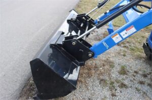 NEW-HOLLAND-WORKMASTER-35-70848-2