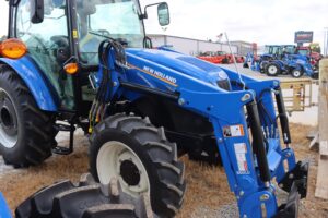 NEW-HOLLAND-WORKMASTER-75-75800-1