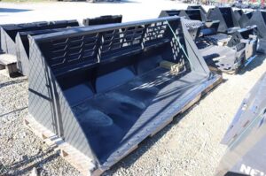 Snow-Plow-NEW-HOLLAND-108-BUCKET-70211