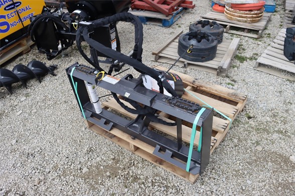 Stump-Grinder-NEW-HOLLAND-SG30-71813